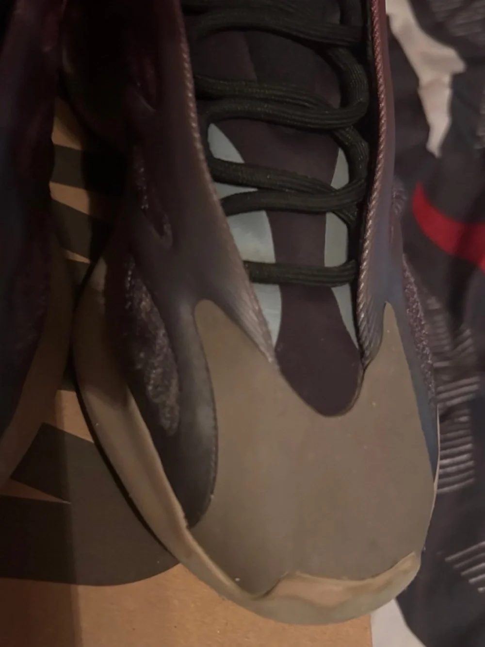 Yeezy used yezzy